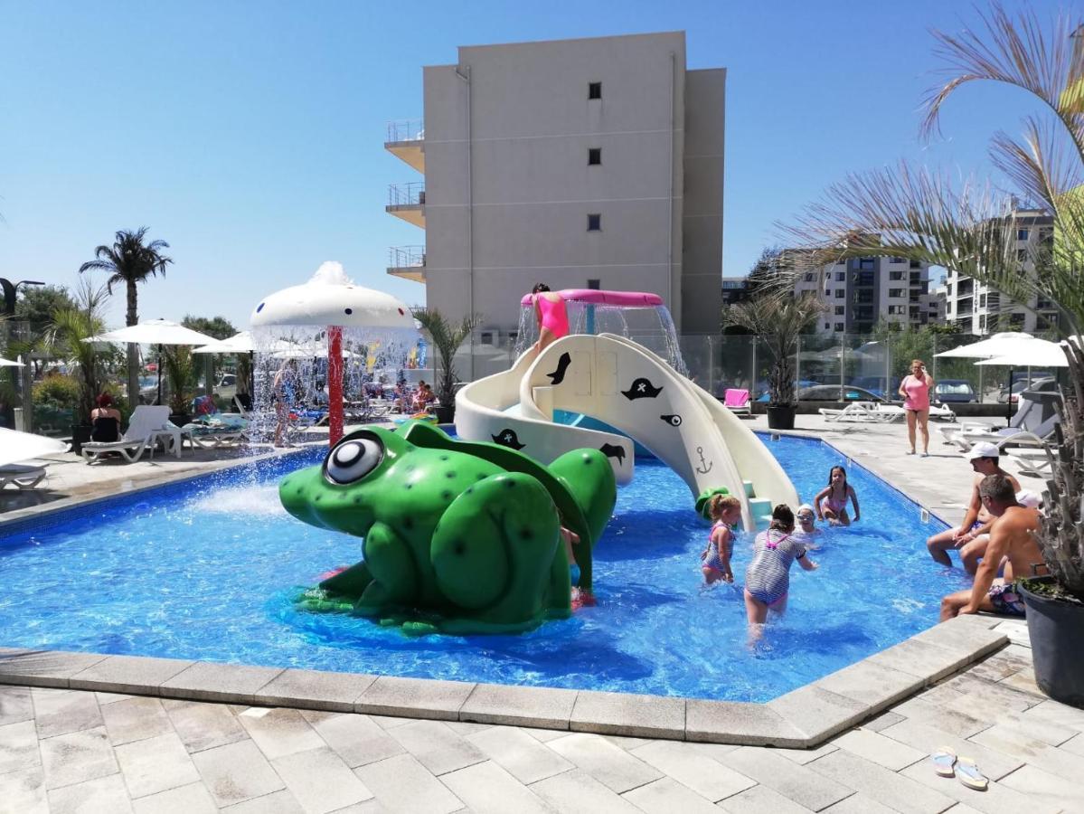 Ferienwohnung Luxury Kln By Alezzi Mamaia Nord Năvodari Exterior foto