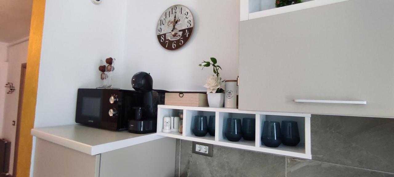 Ferienwohnung Luxury Kln By Alezzi Mamaia Nord Năvodari Exterior foto
